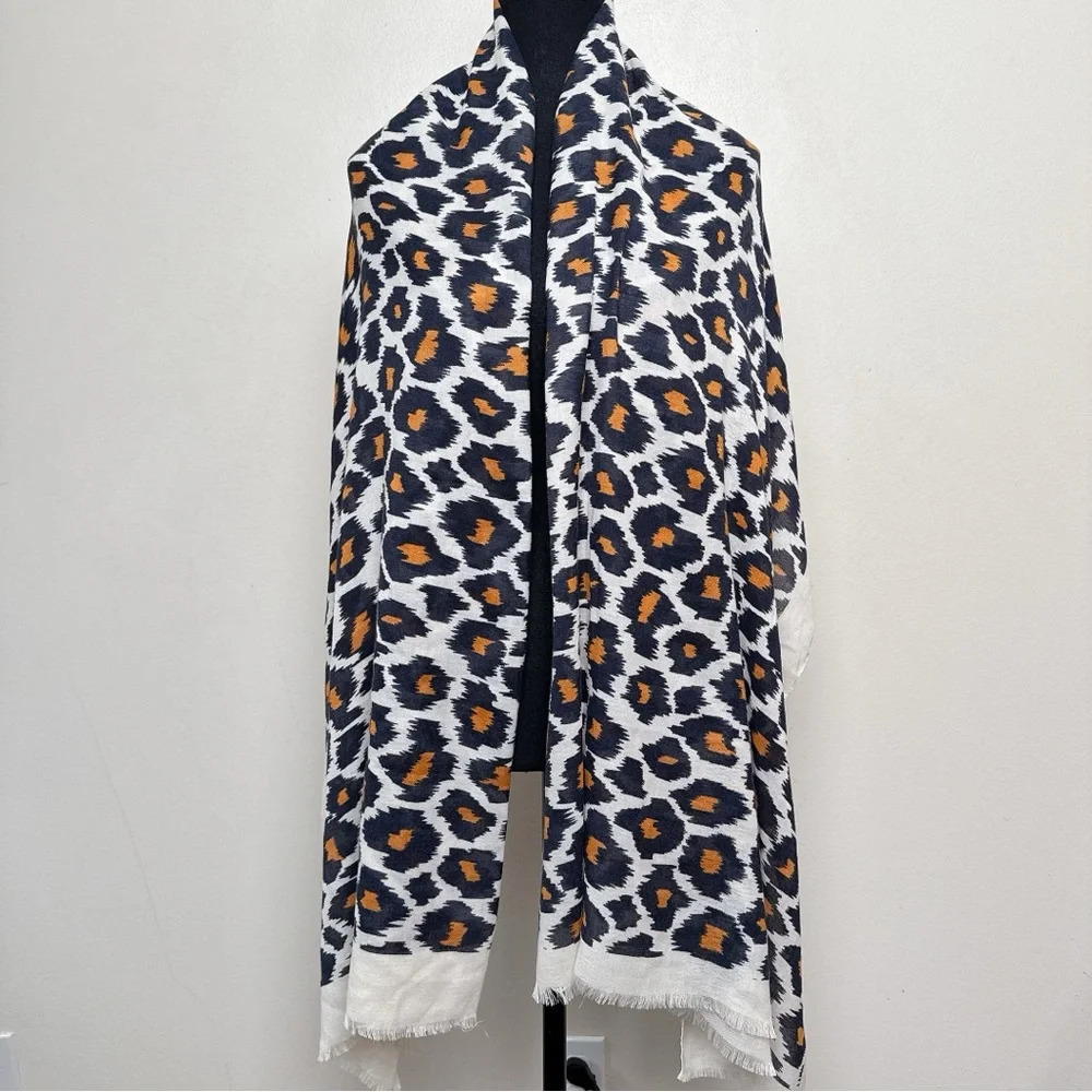 GALARIES LAFAYETTE Womens One Size Leopard Animal Print Blanket Scarf